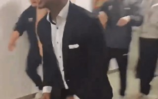 V体育官网-火爆冲突现场曝光，球员离场